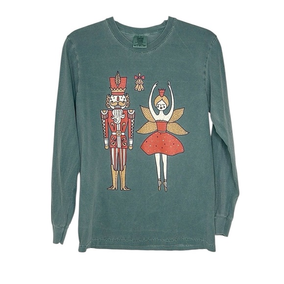 Comfort Colors Tops - Nutcracker and Ballet Dancer crackled Print long sleeve tee size Small